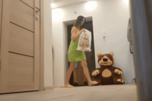 towel drop delivery guy